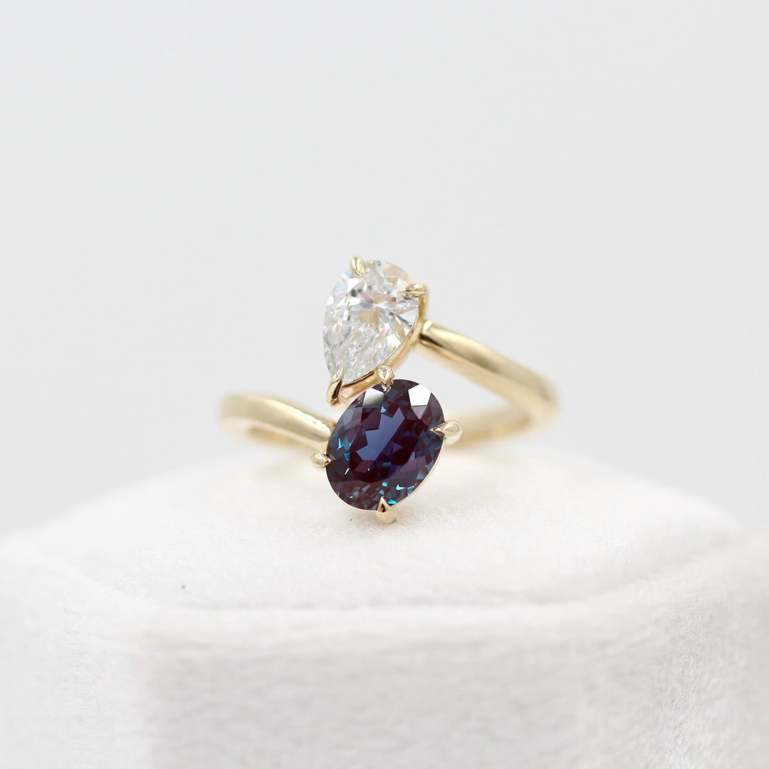 DIAMOND AND SAPPHIRE ENGAGEMENT RING